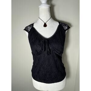 No Boundaries Lace Top Size M
